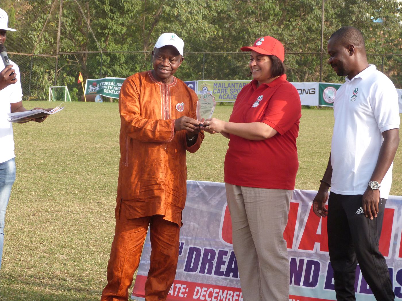 Embassy of Hungary representatives present an award